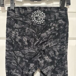 Gymshark women’s Fitness Leggings grey black no front seam small